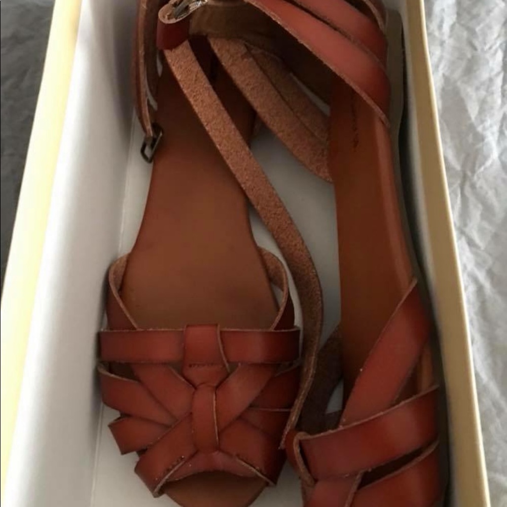 Mossimo size 9 sandals